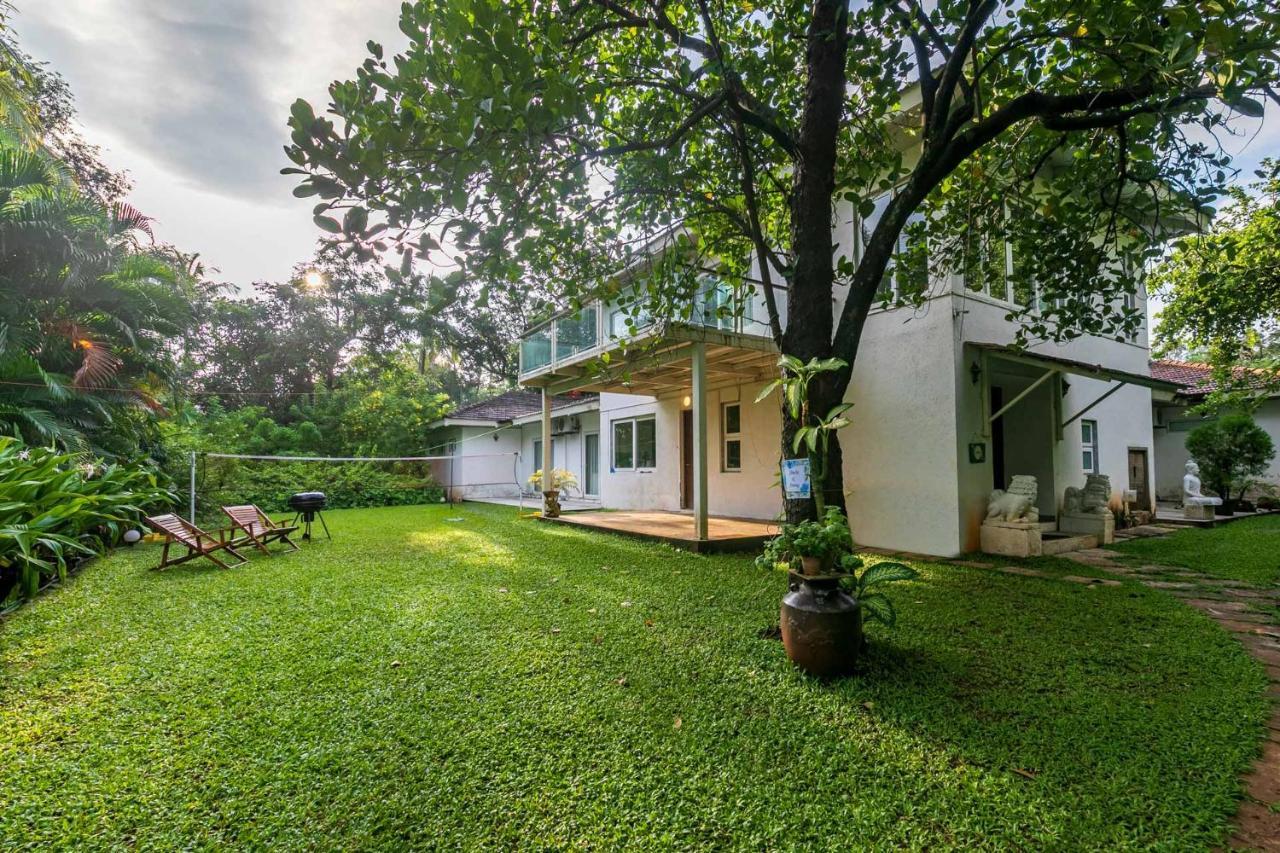 Hamptons Charm By Stayvista Luxury 5Br With Pool, Lawn & Table Tennis Alibag Exterior photo
