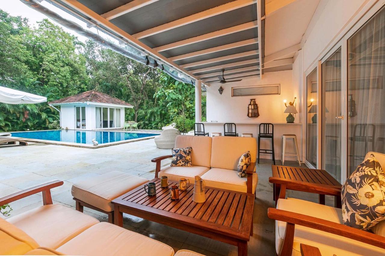 Hamptons Charm By Stayvista Luxury 5Br With Pool, Lawn & Table Tennis Alibag Exterior photo