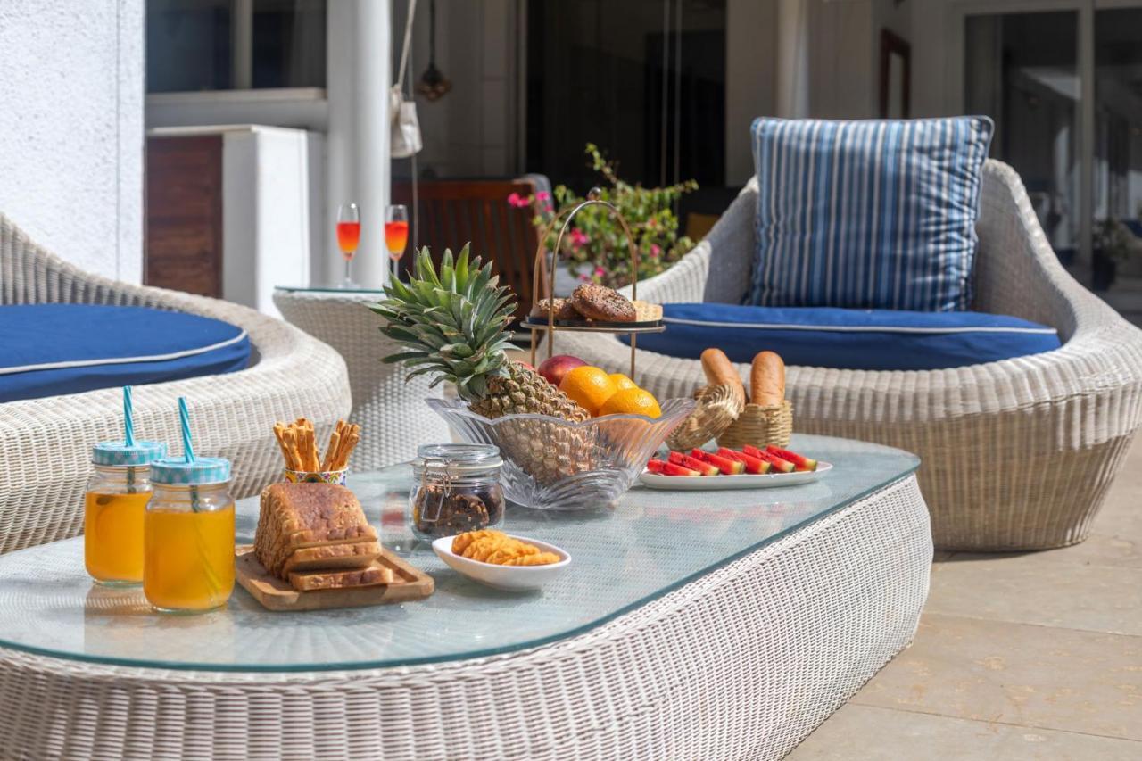 Hamptons Charm By Stayvista Luxury 5Br With Pool, Lawn & Table Tennis Alibag Exterior photo
